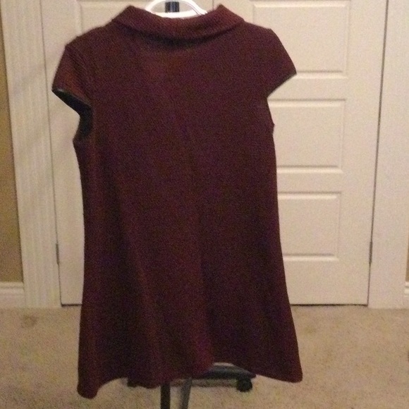 Coco & Tashi Capsleeve Top - Picture 5 of 7